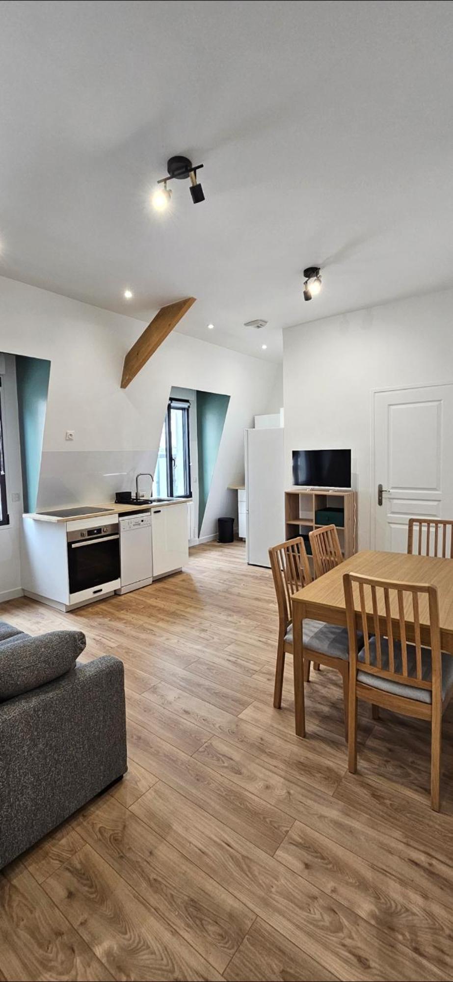 เฟอร์นิช อพาร์ตเมนต์ เรซีด็องซ์ เลอ เรอแล อาเมลี Aparthotel Clamart ภายนอก รูปภาพ