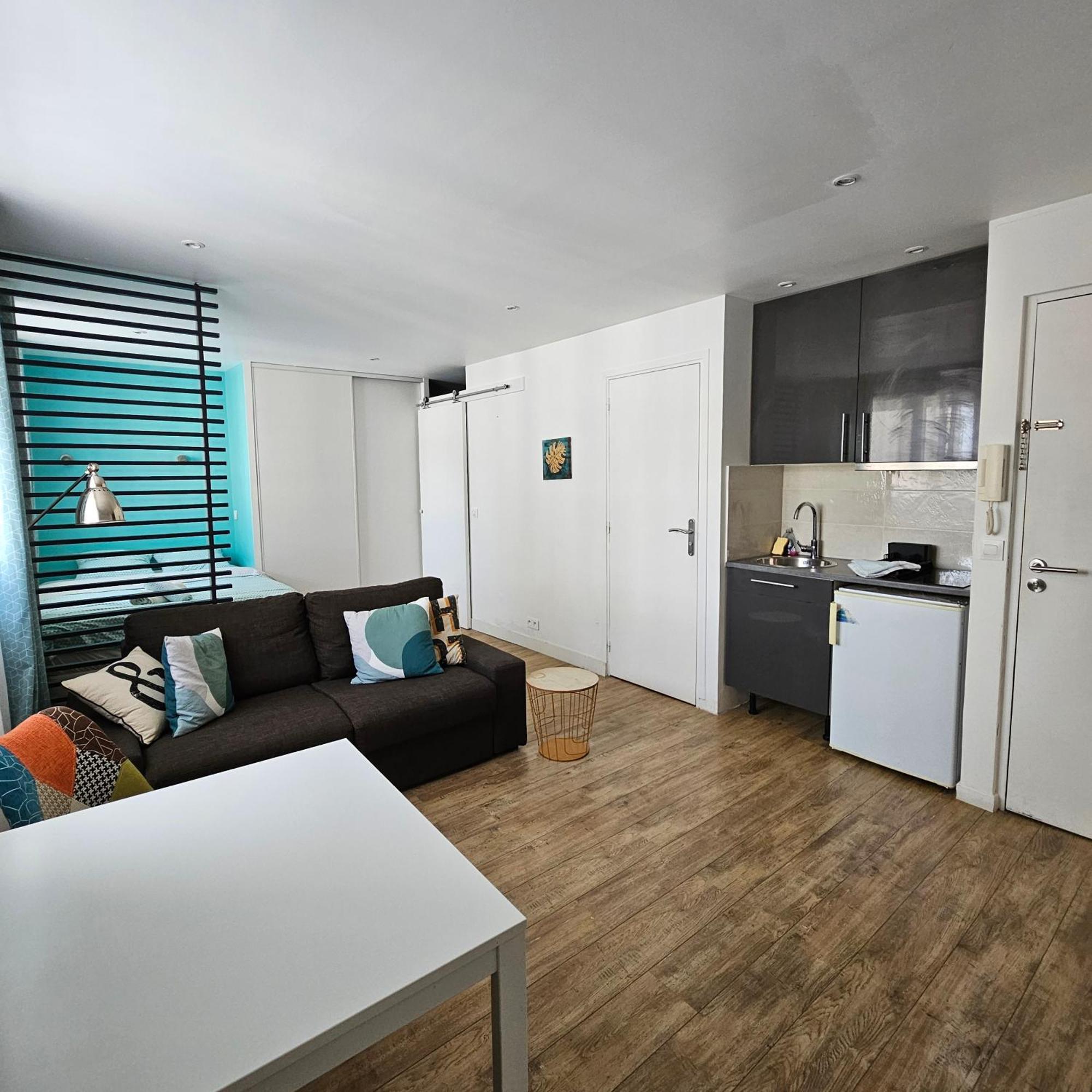เฟอร์นิช อพาร์ตเมนต์ เรซีด็องซ์ เลอ เรอแล อาเมลี Aparthotel Clamart ภายนอก รูปภาพ