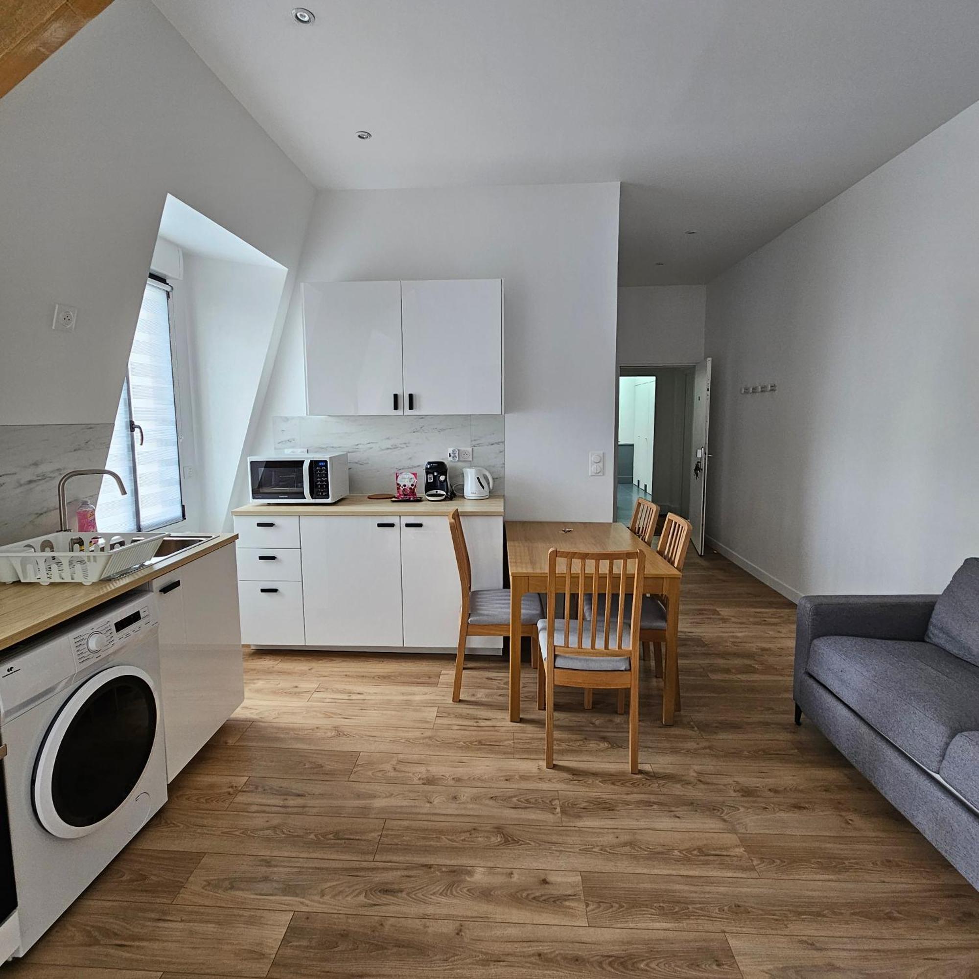 เฟอร์นิช อพาร์ตเมนต์ เรซีด็องซ์ เลอ เรอแล อาเมลี Aparthotel Clamart ภายนอก รูปภาพ