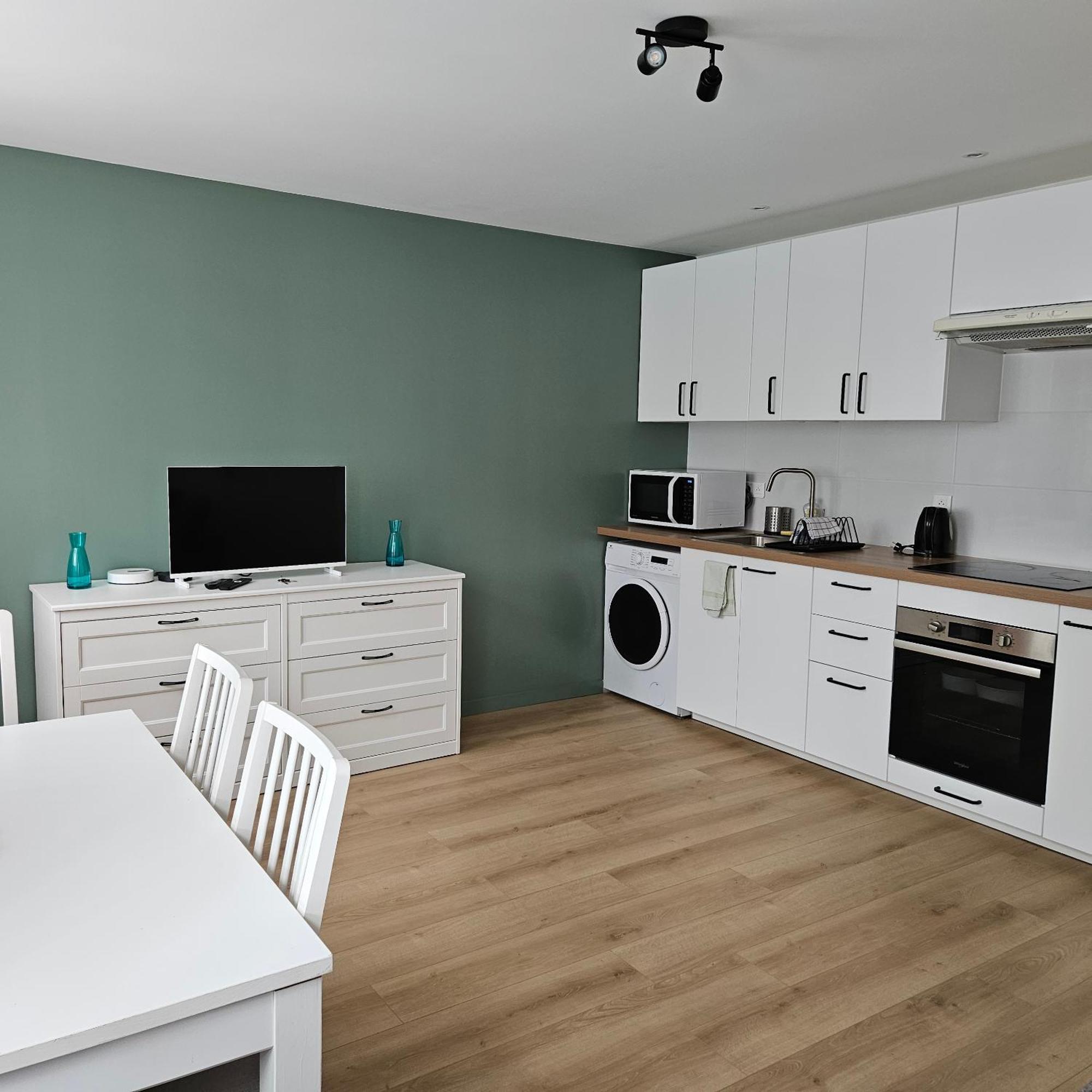 เฟอร์นิช อพาร์ตเมนต์ เรซีด็องซ์ เลอ เรอแล อาเมลี Aparthotel Clamart ภายนอก รูปภาพ