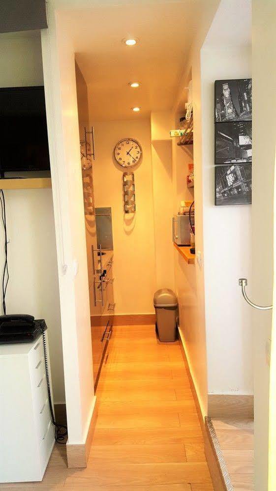 เฟอร์นิช อพาร์ตเมนต์ เรซีด็องซ์ เลอ เรอแล อาเมลี Aparthotel Clamart ภายนอก รูปภาพ